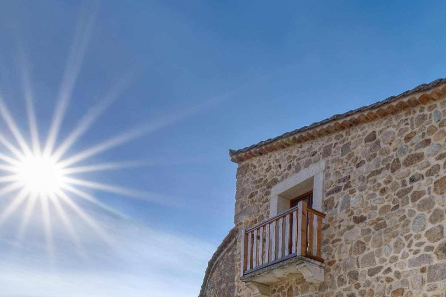 Hostal Casa Cuesta del Reloj Piedralaves Exterior foto