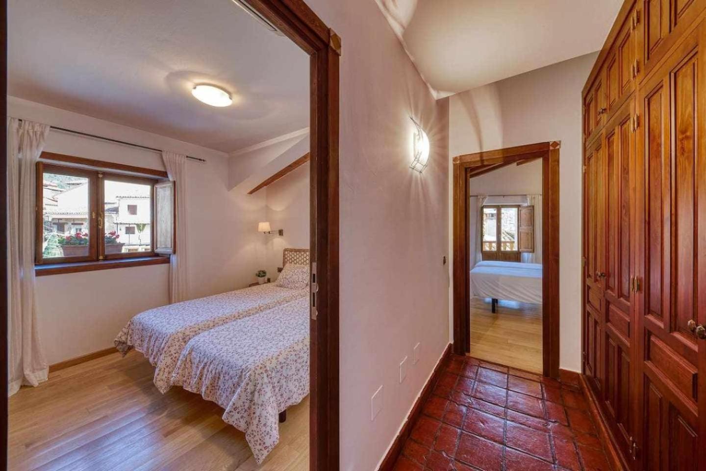 Hostal Casa Cuesta del Reloj Piedralaves Exterior foto